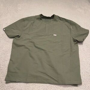 Figs Men's Olive Short Sleeve Tee